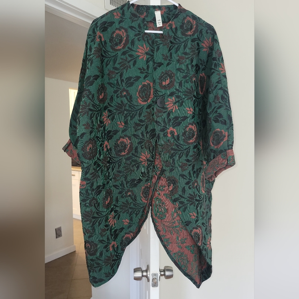 Green Floral Jacquard Buttoned Cardigan